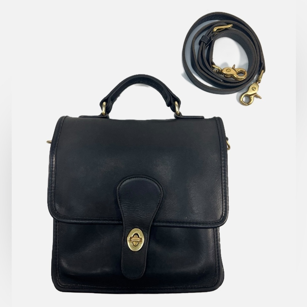 Coach Vintage Station Bag Black Glove Tanned Leather Station Crossbody size M